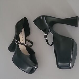 Gianni Bini Quincy Mary Jane Black Platform Pumps Size 7.5M